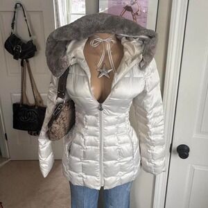 Y2k 2000s minimalist cream fur hood puffer jacket